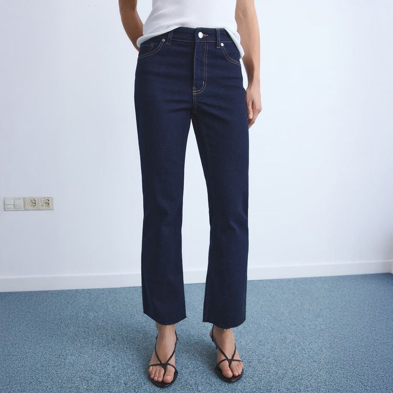 Jeans Sienna Flare Crop Tiro Medio Mujer