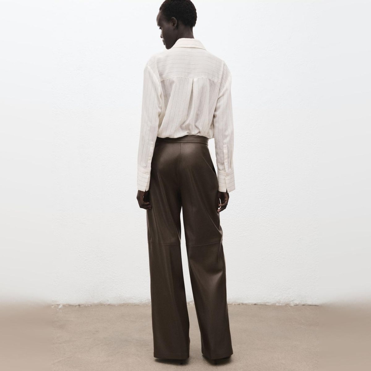 MANGO - Pantalón Wide Leg Efecto Piel Mujer Mango