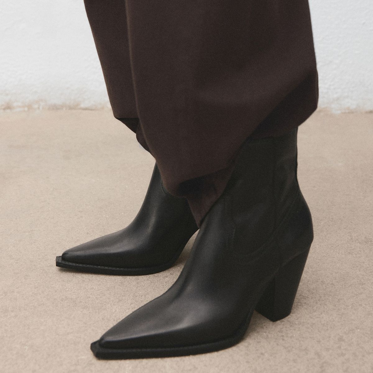 MANGO - Botín Mujer Cuero Negro Mango