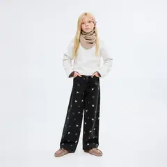MANGO KIDS - Jeans Corazones Bordados Niña