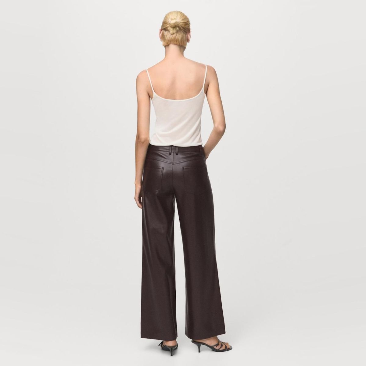 MANGO - Pantalón Recto Efecto Piel Mujer Mango