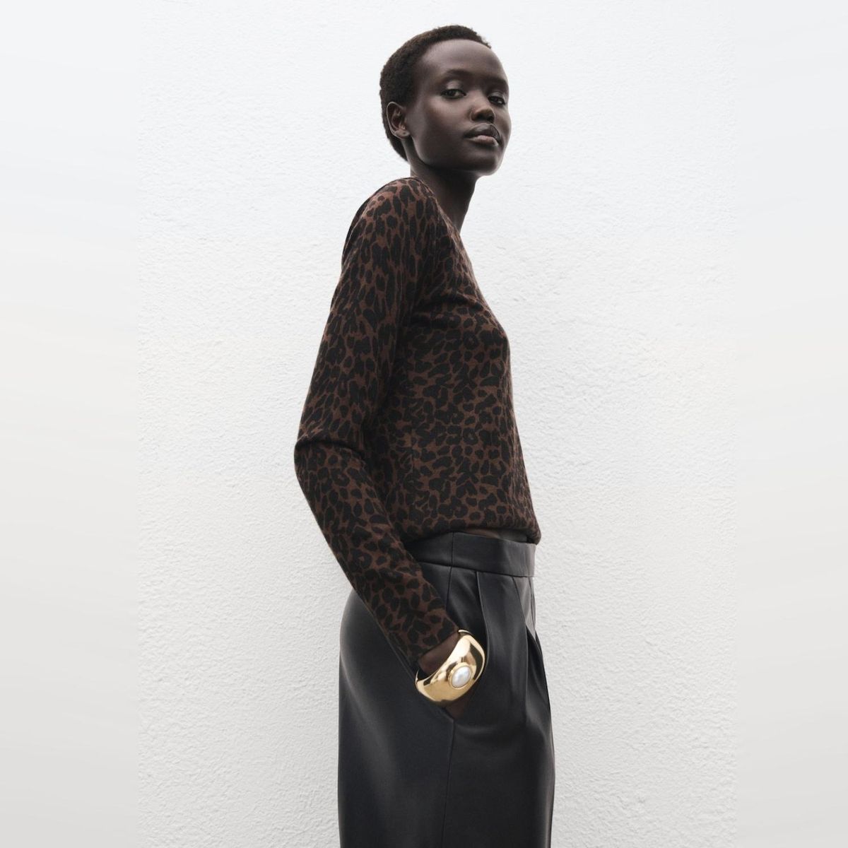 MANGO - Sweater Canalé Estampado Leopardo Mujer Mango
