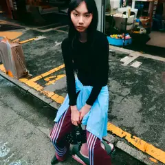 LAAGAM - Pantalón Lineas Mujer