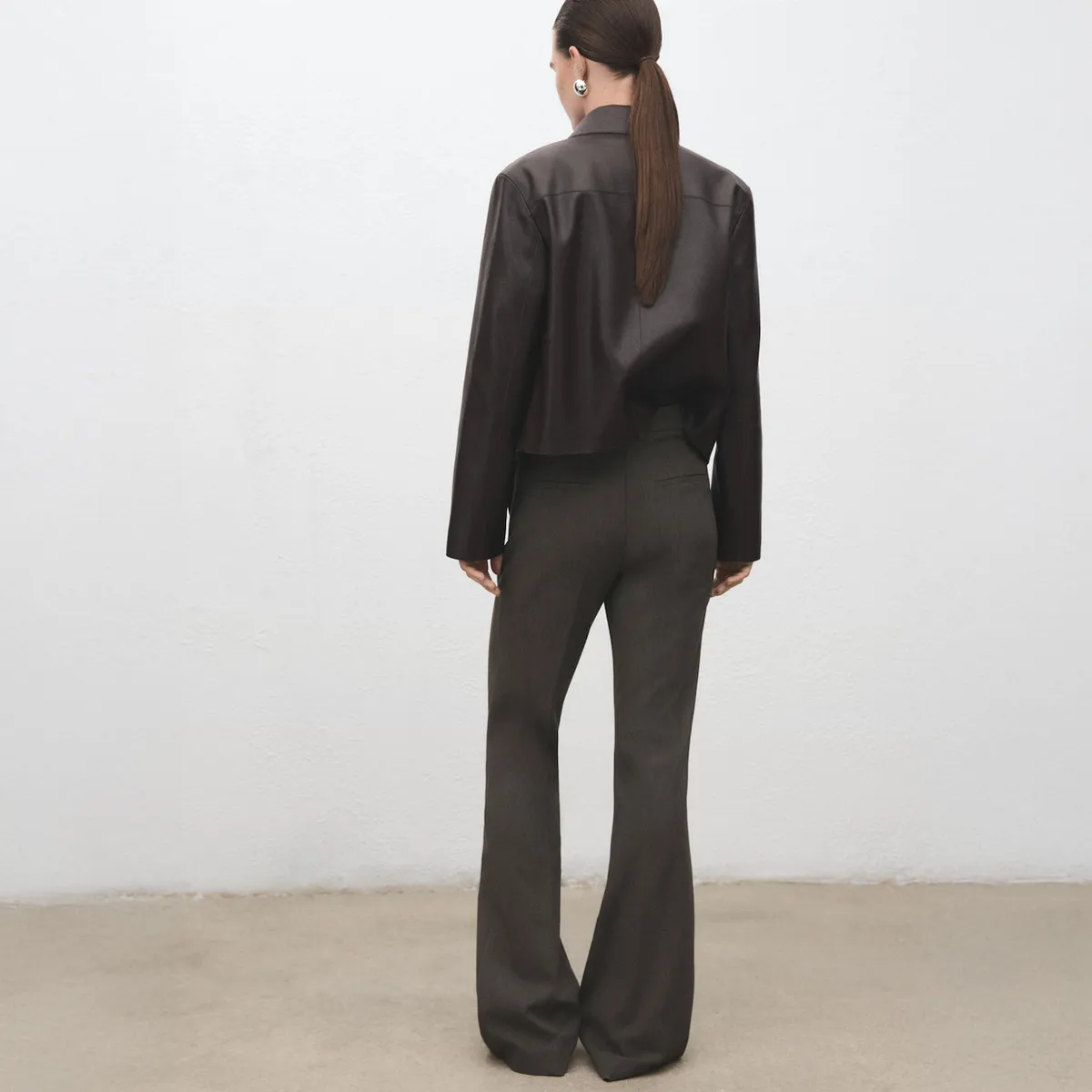 MANGO - Pantalón Flare Tiro Medio Mujer Mango