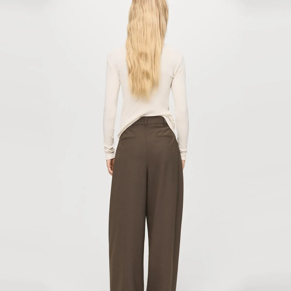 MANGO - Polera Manga Larga Canalé Mujer Mango