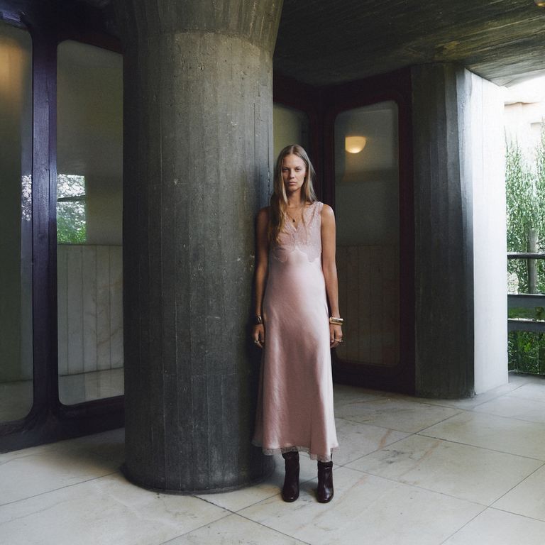Vestido Lencero Satinado Mujer