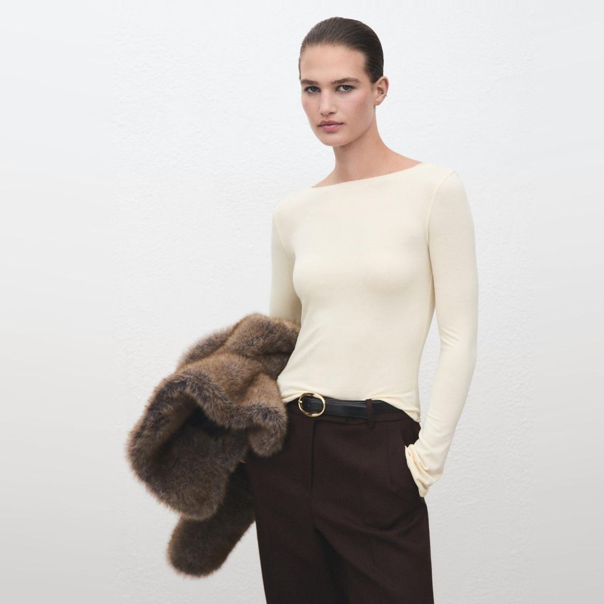 MANGO - Polera Cuello Barco Mujer Mango