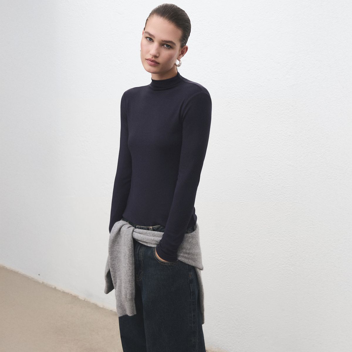 MANGO - Polera Cuello Alto Mujer Mango