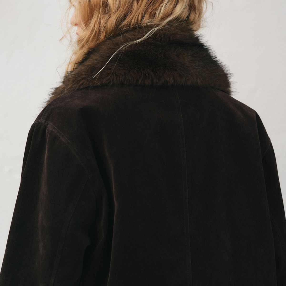 MANGO - Chaqueta Cuello Pelo Acabado Terciopelo Mujer Mango