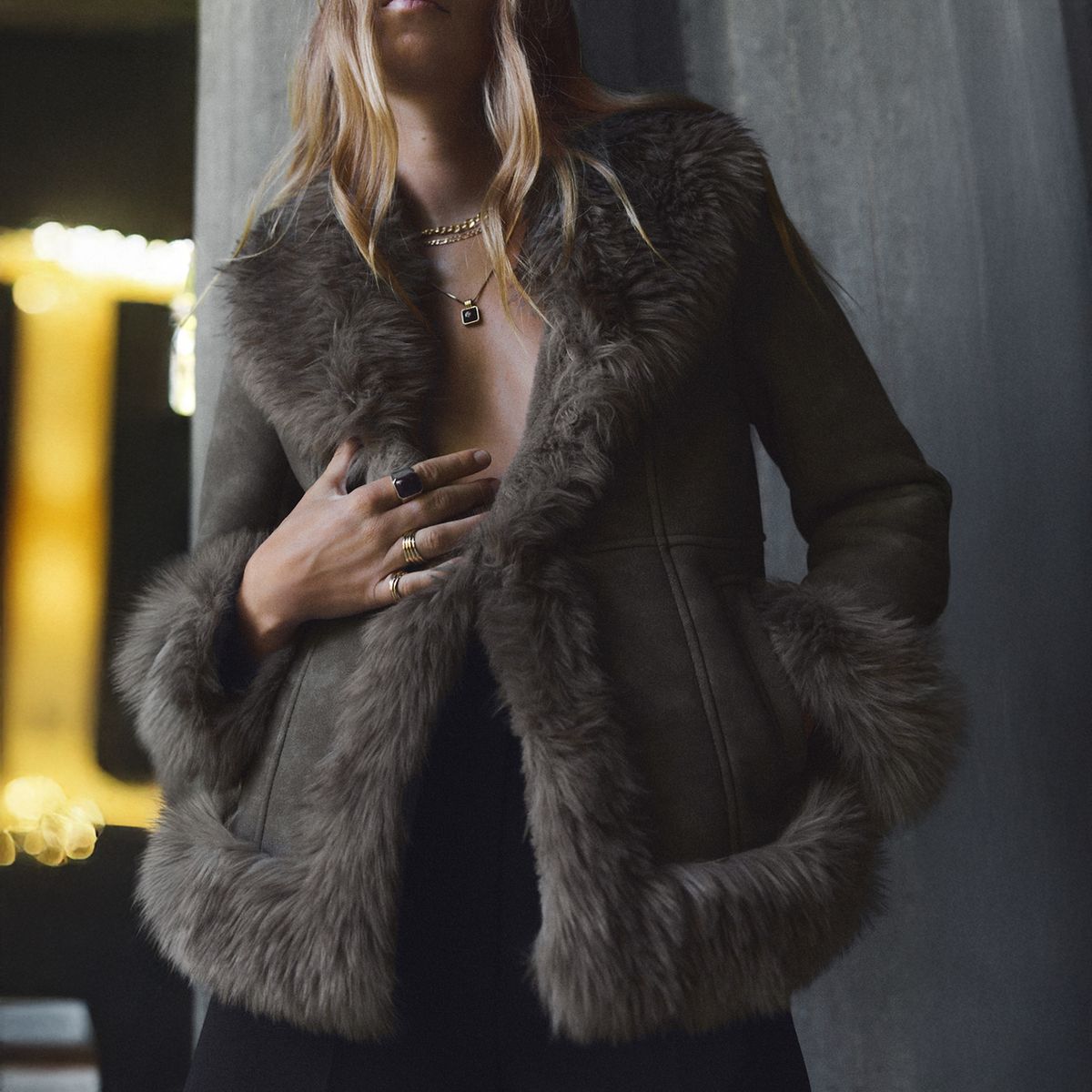 MANGO - Chaqueta Efecto Ante Pelo Mujer Mango