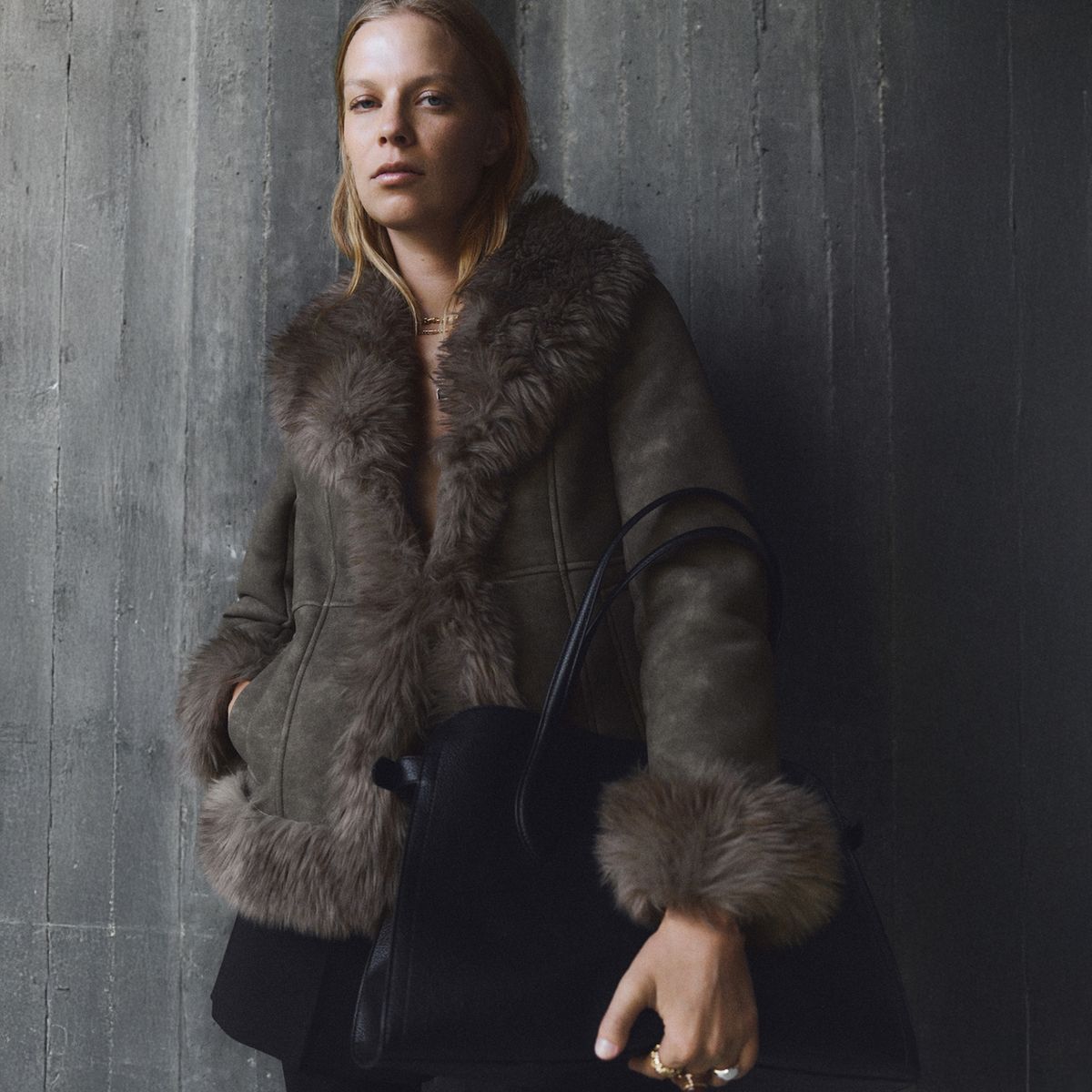 MANGO - Chaqueta Efecto Ante Pelo Mujer Mango