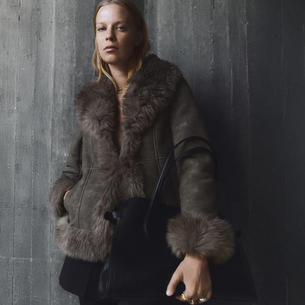 MANGO - Chaqueta Efecto Ante Pelo Mujer Mango