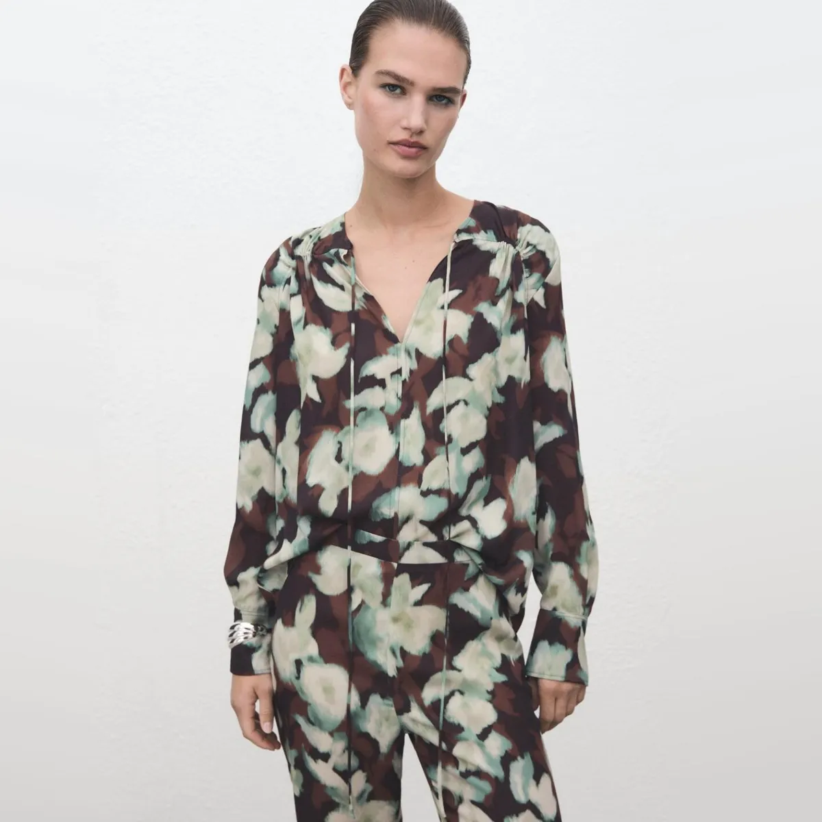 MANGO - Pantalón Flare Estampado Mujer Mango