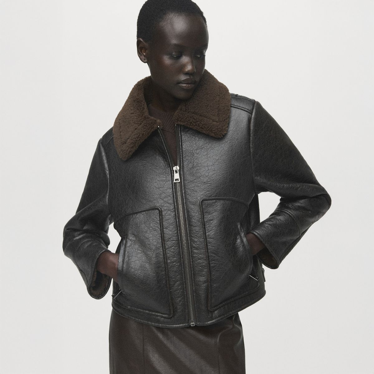 MANGO - Chaqueta Efecto Piel Cuello Borreguito Mujer Mango