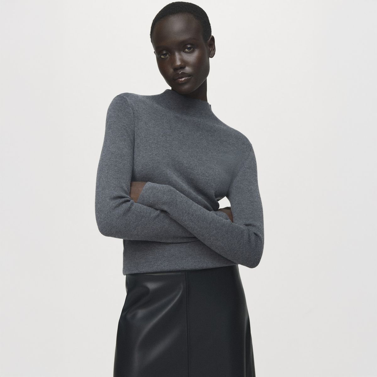 MANGO - Sweater Entallado Cuello Perkins Mujer Mango