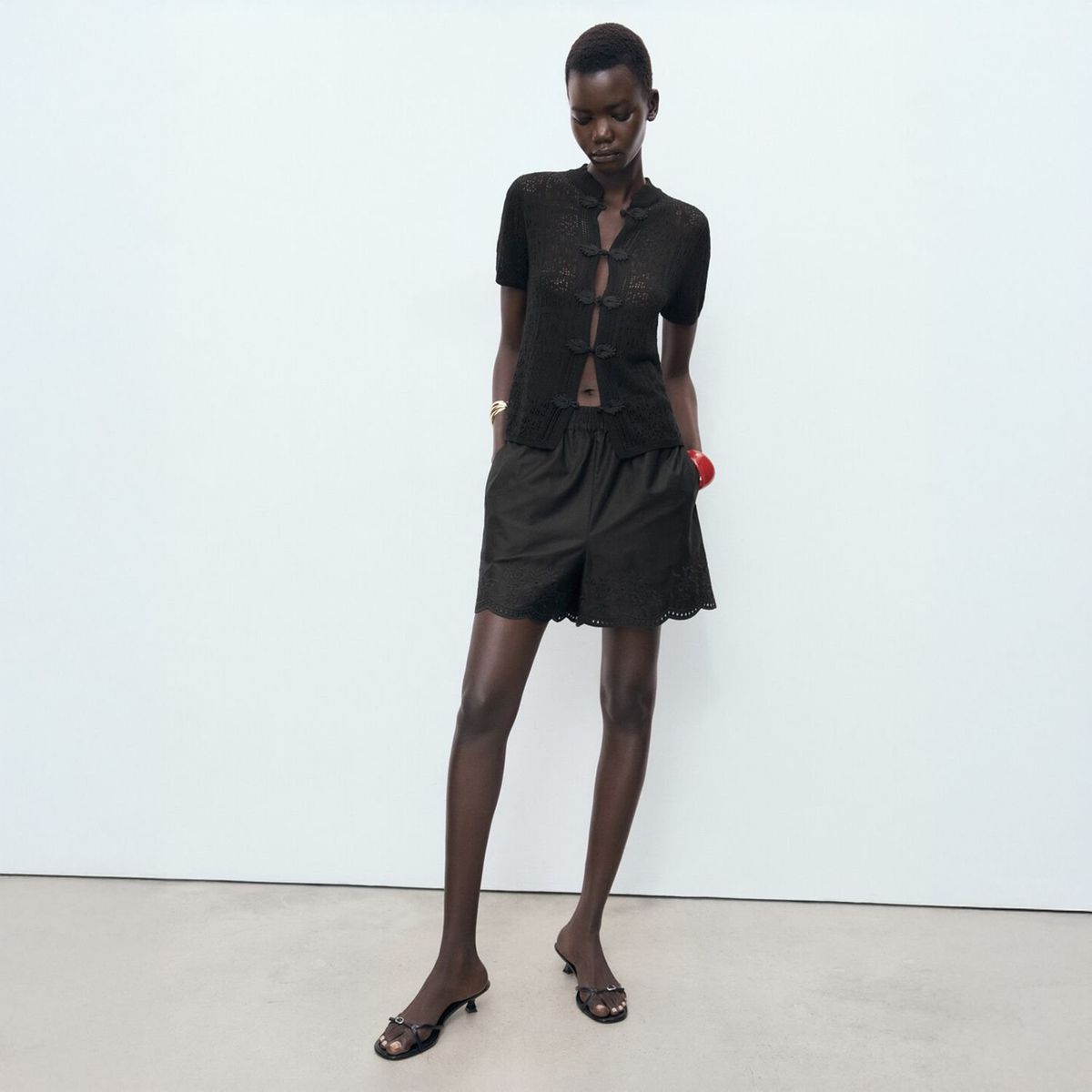 MANGO - Chaleco Crochet Botones Alamar Mujer Mango