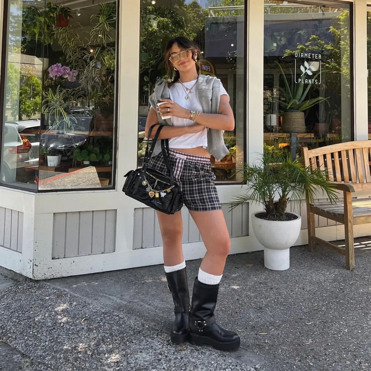 HAND OVER - Short Cuadros Darío Mujer Hand Over