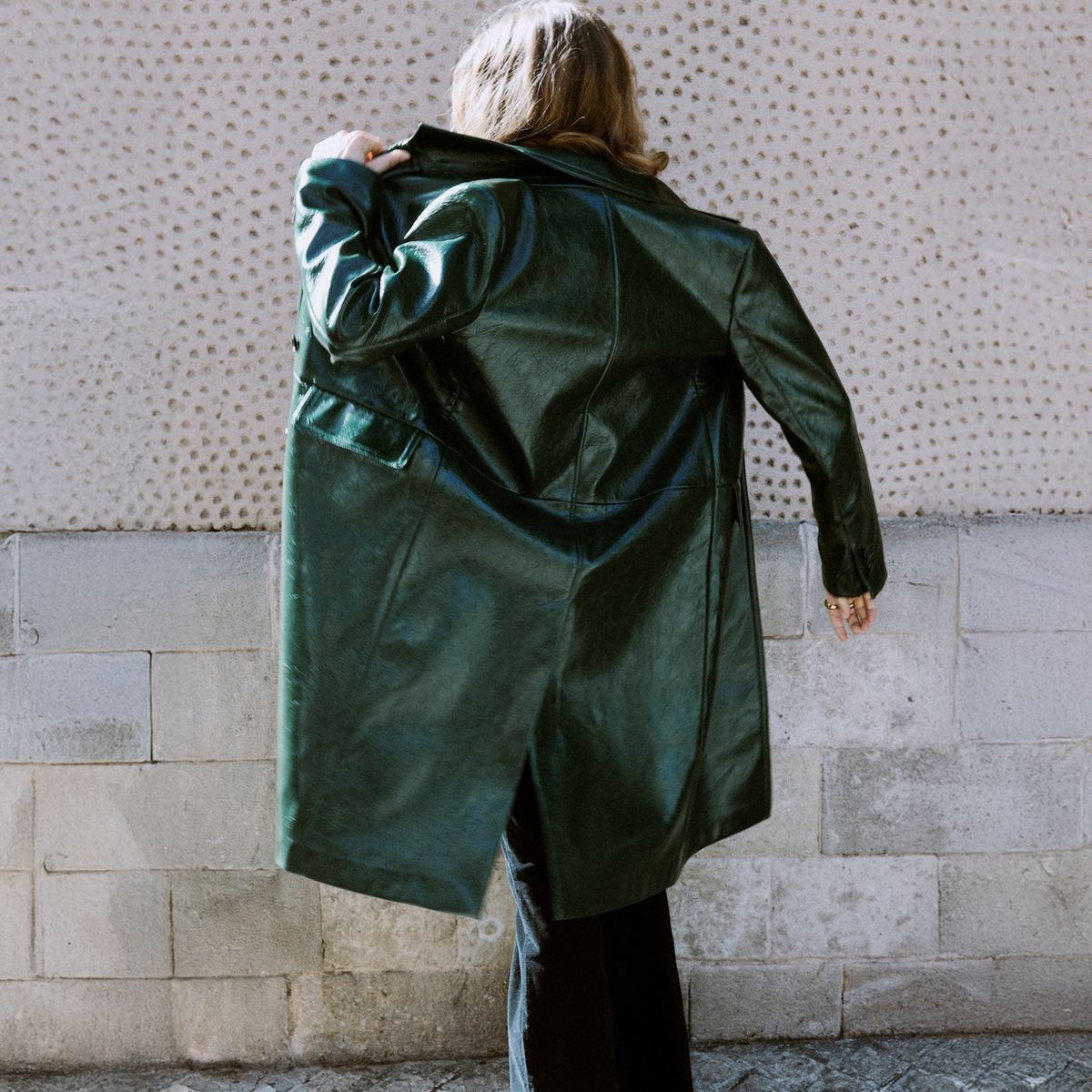 MANGO - Abrigo Efecto Piel Largo Mujer Mango