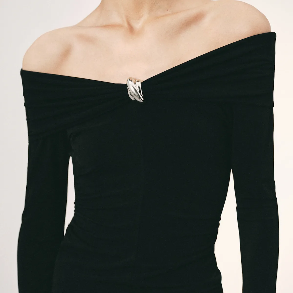 MANGO - Polera Palabra De Honor Detalle Metálico Mujer Mango