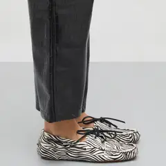 AUGUSTA - Mocasin Mujer Cuero Animal Print