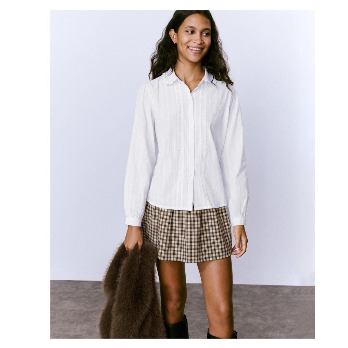 BROWNIE - Blusa Romantica Cuello Bordado Mujer Brownie