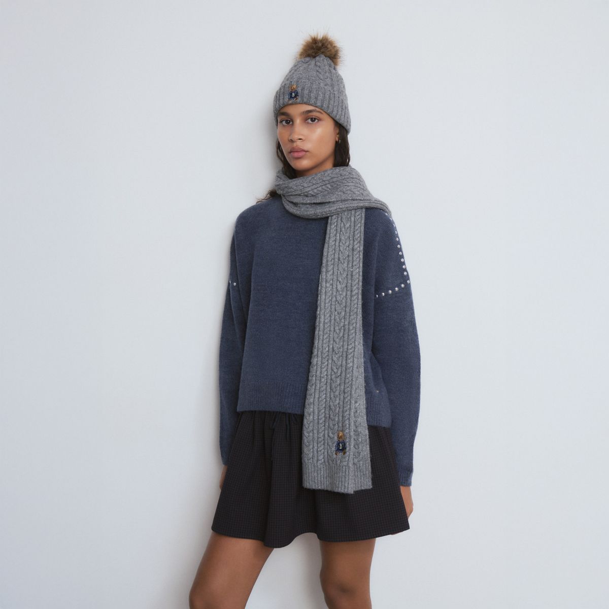 BROWNIE - Bufanda Trenzada Detalle Perro Mujer Brownie