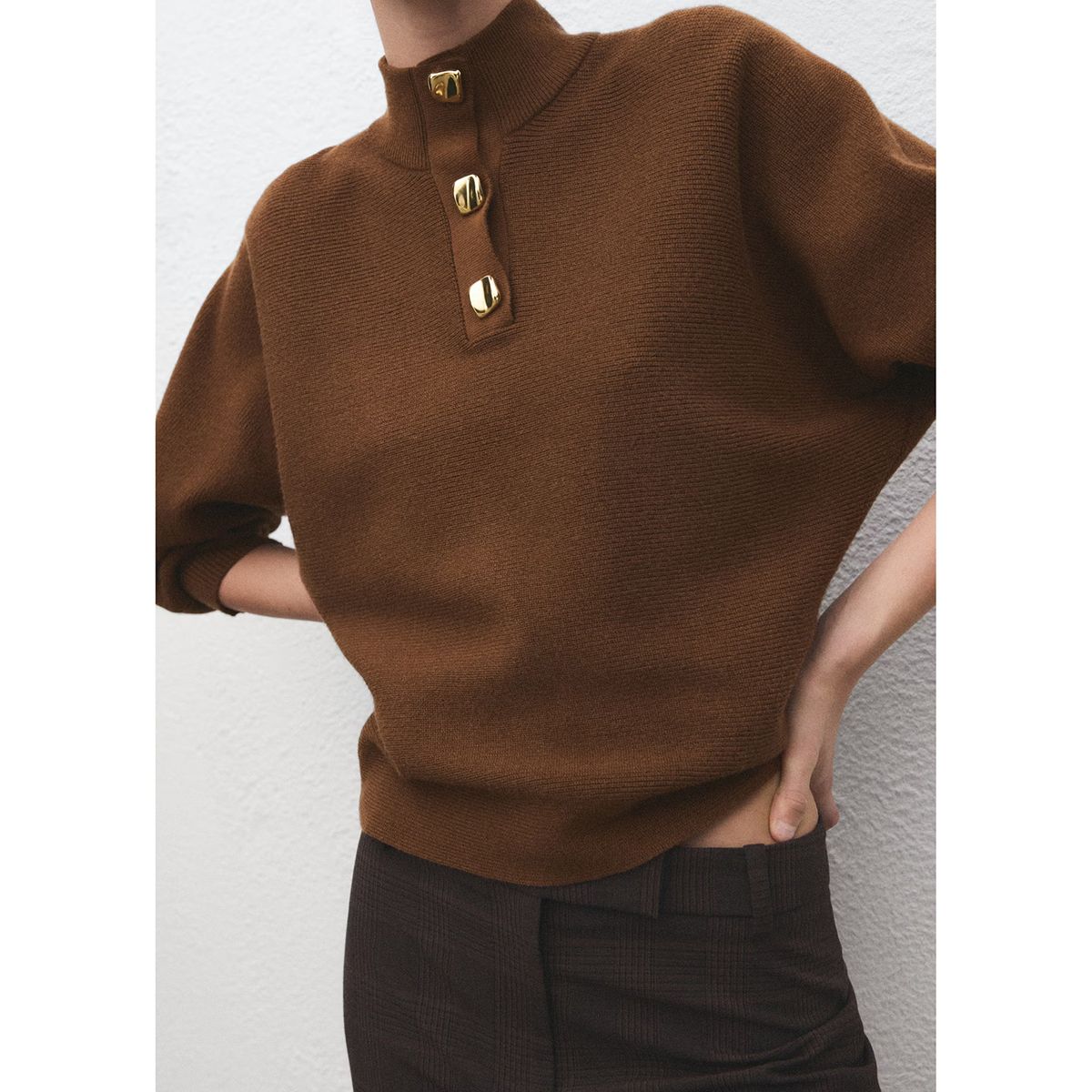 MANGO - Sweater Cuello Alto Botones Joya Mujer Mango