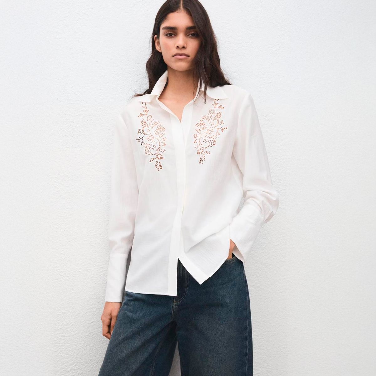 MANGO - Blusa Calados Bordados Mujer Mango