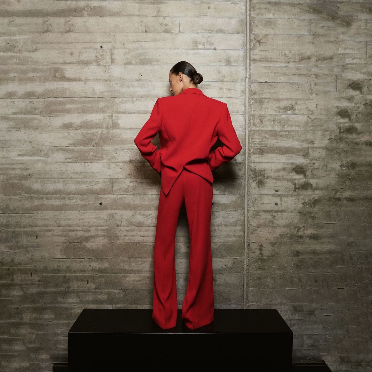 MANGO - Pantalón Traje Tiro Alto Mujer Mango