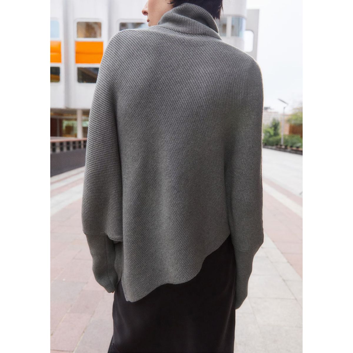 MANGO - Sweater Asimétrico Cuello Vuelto Mujer Mango
