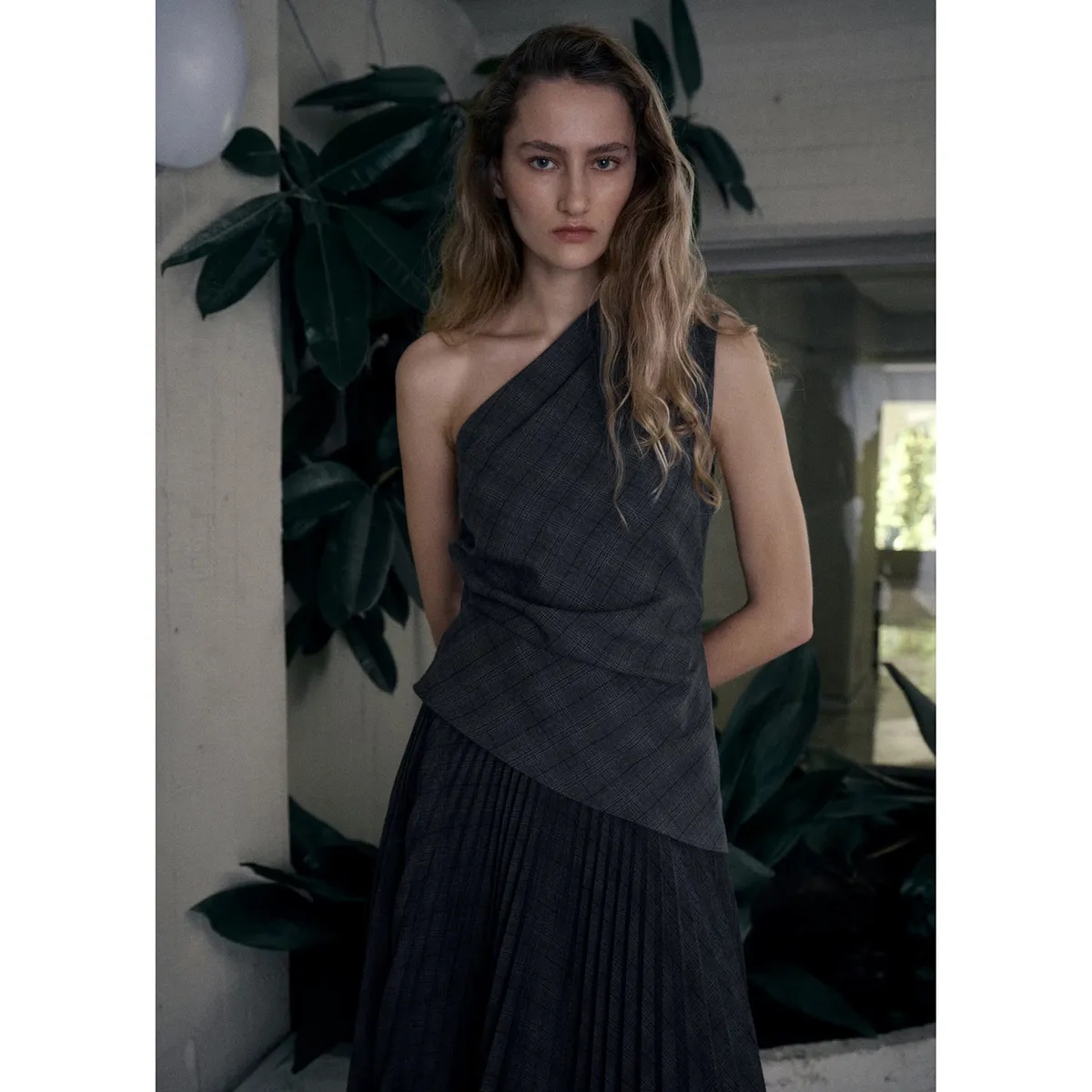 MANGO - Polera Asimétrico Cuadros Mujer Mango
