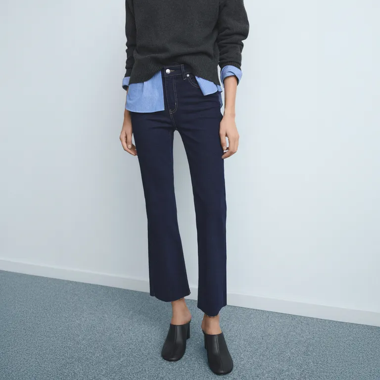 Jeans Sienna Flare Crop Tiro Medio Mujer