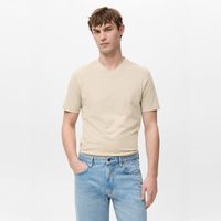 Polera 100% Algodón Cuello Pico Slim Fit Hombre