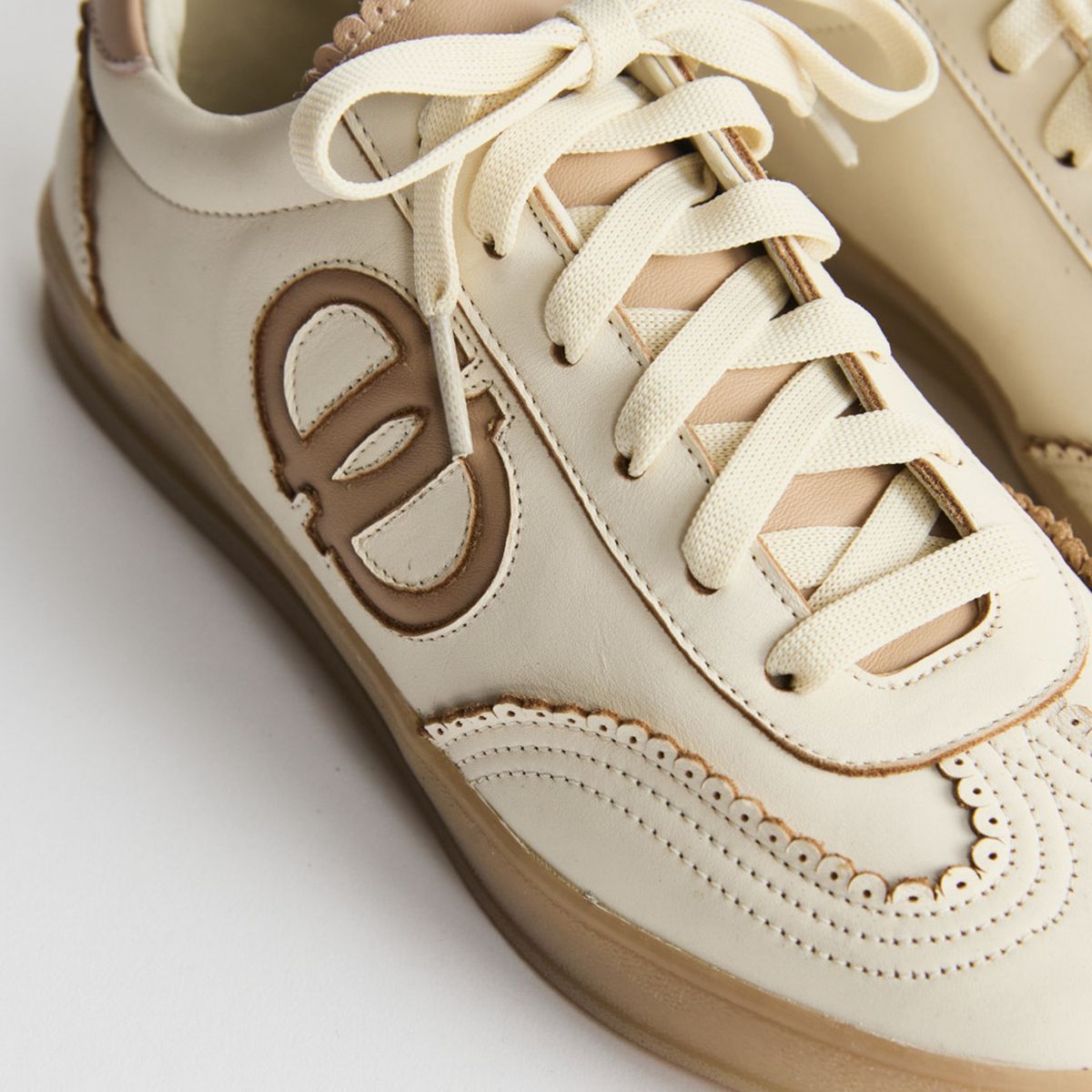 AURORA ALFONSO - Zapatilla Urbana Mujer Cuero Beige Aurora Alfonso