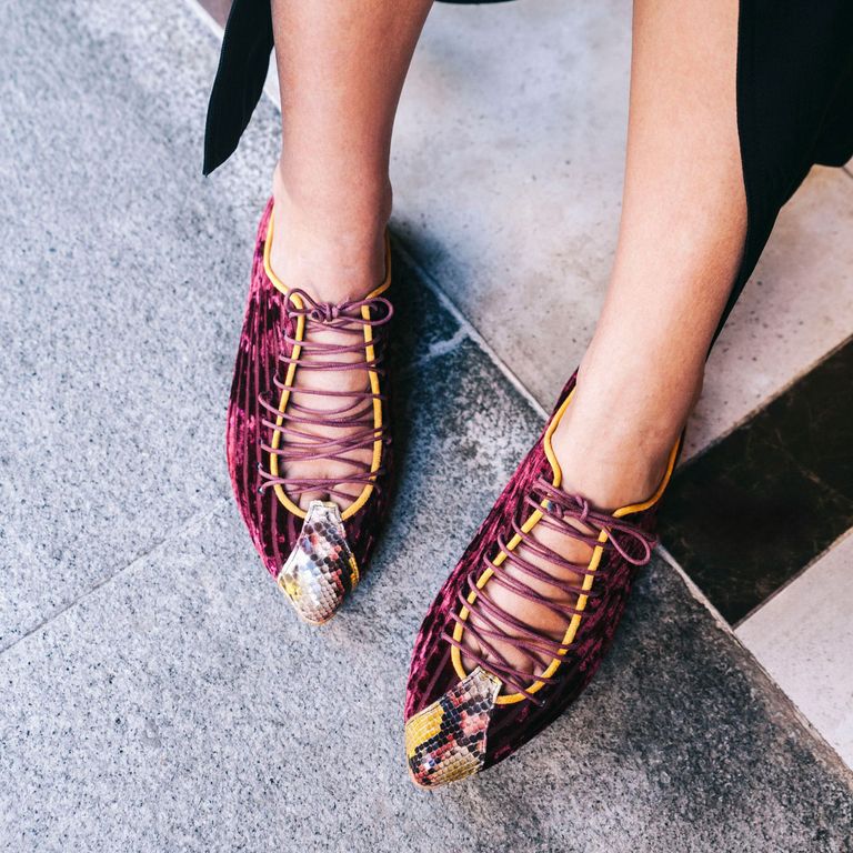 DE FLORES Y FLOREROS Zapato Python Suecia Garnet Cuero