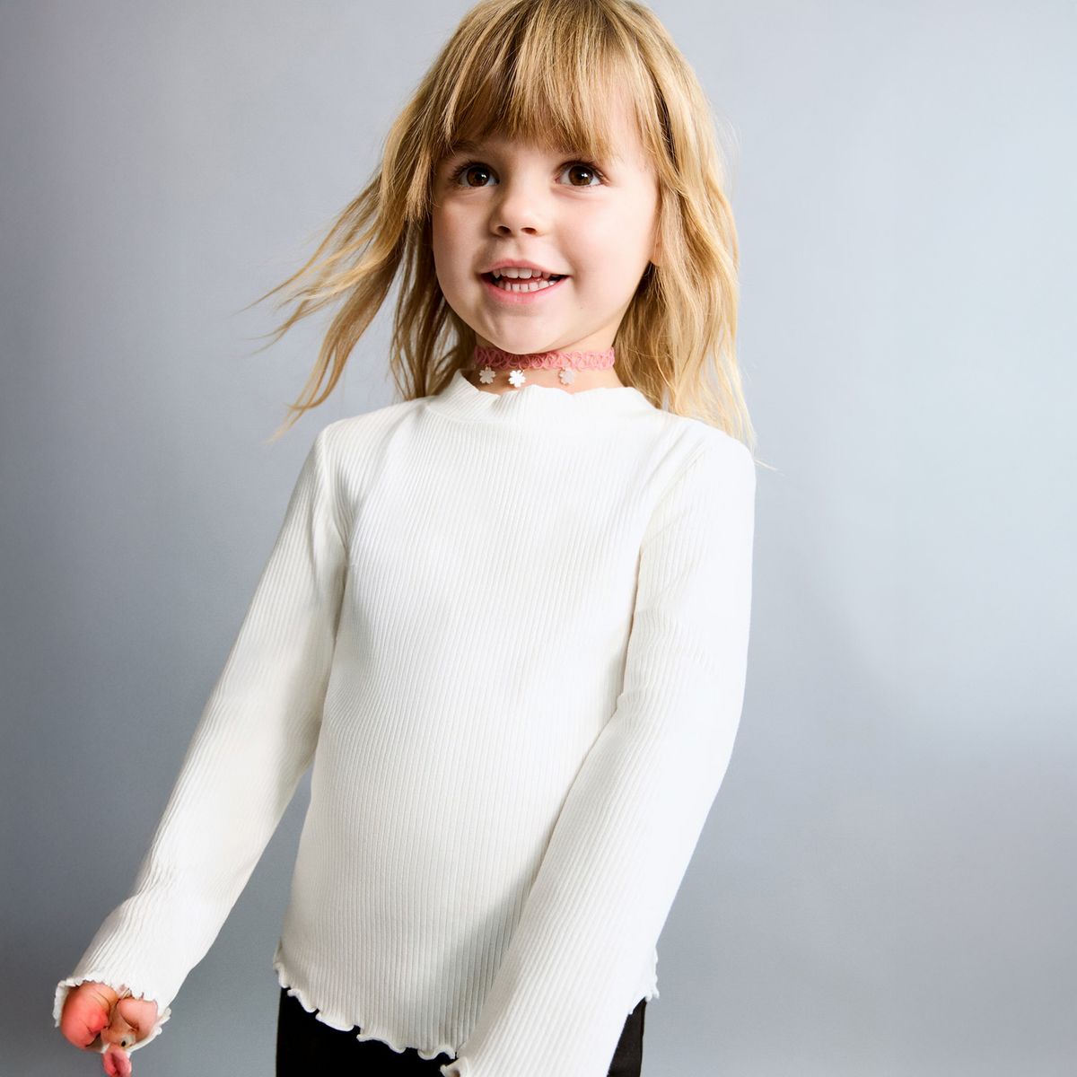MANGO KIDS - Polera Canalé Cuello Alto Niño Mango Kids