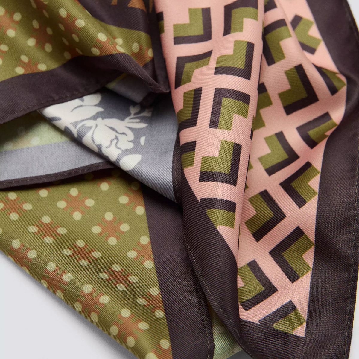 MANGO - Pañuelo Satinado Estampado Mujer Mango