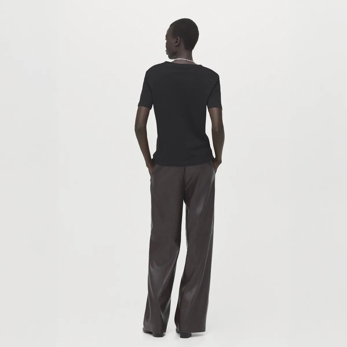MANGO - Polera Algodón Cuello Pico Mujer Mango