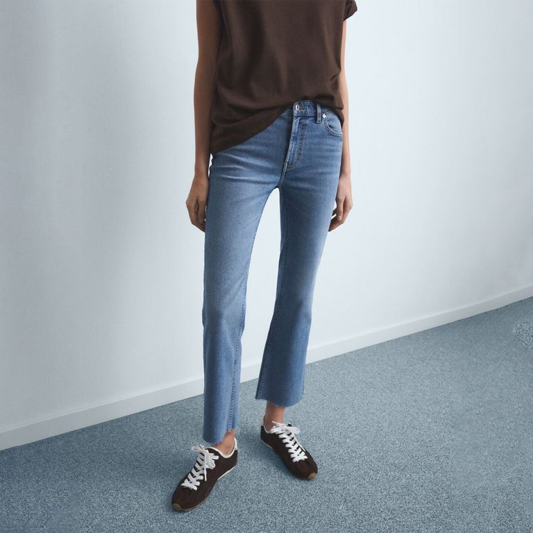 Jeans Sienna Flare Crop Tiro Medio Mujer