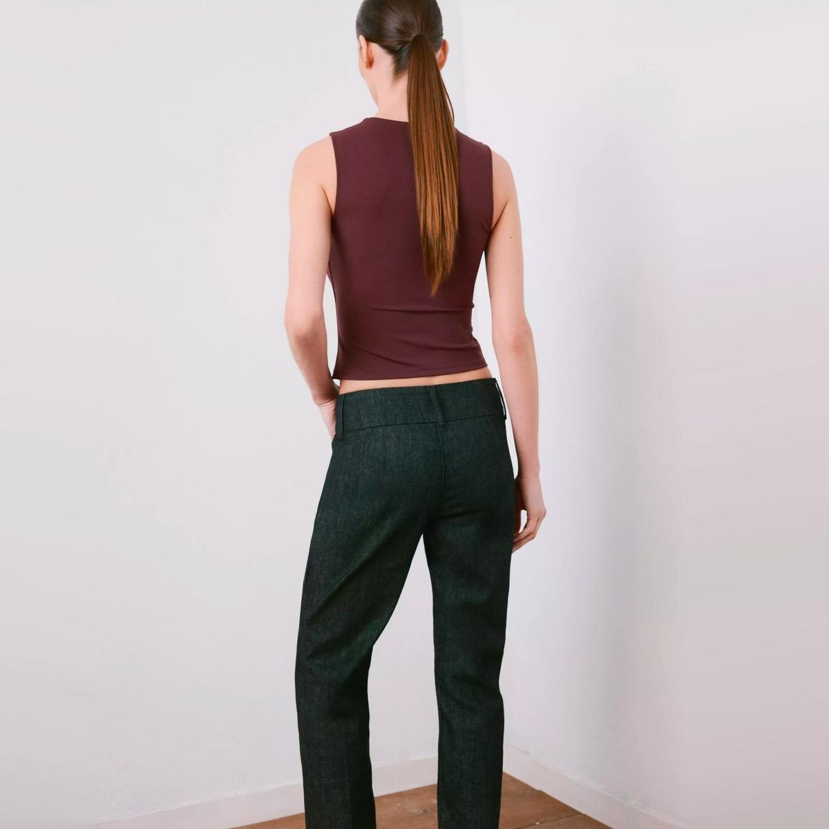 MANGO - Polera Entallado Escote Pico Mujer Mango