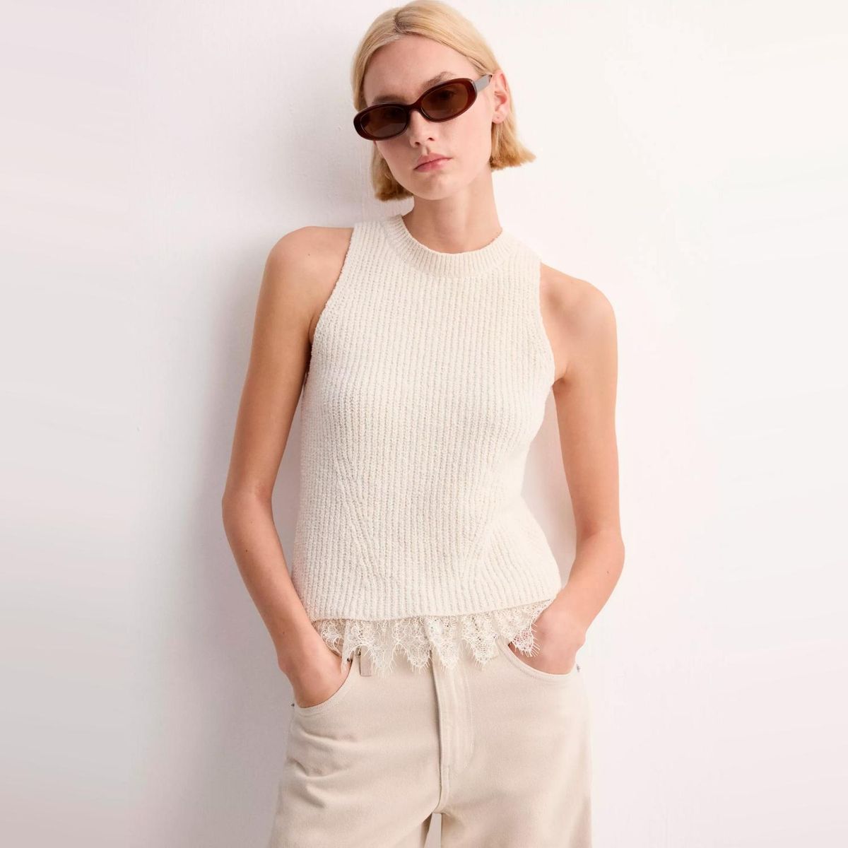 MANGO - Polera Punto Ribete Encaje Mujer Mango