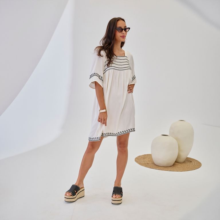 Vestido Detalles Bordados Mujer