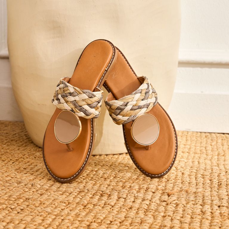Sandalia Mujer Beige Trenzada Piedra