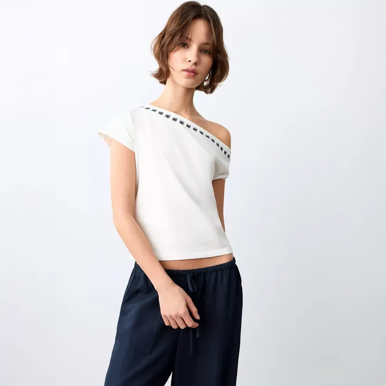 Polera Crop Asimétrico Mujer