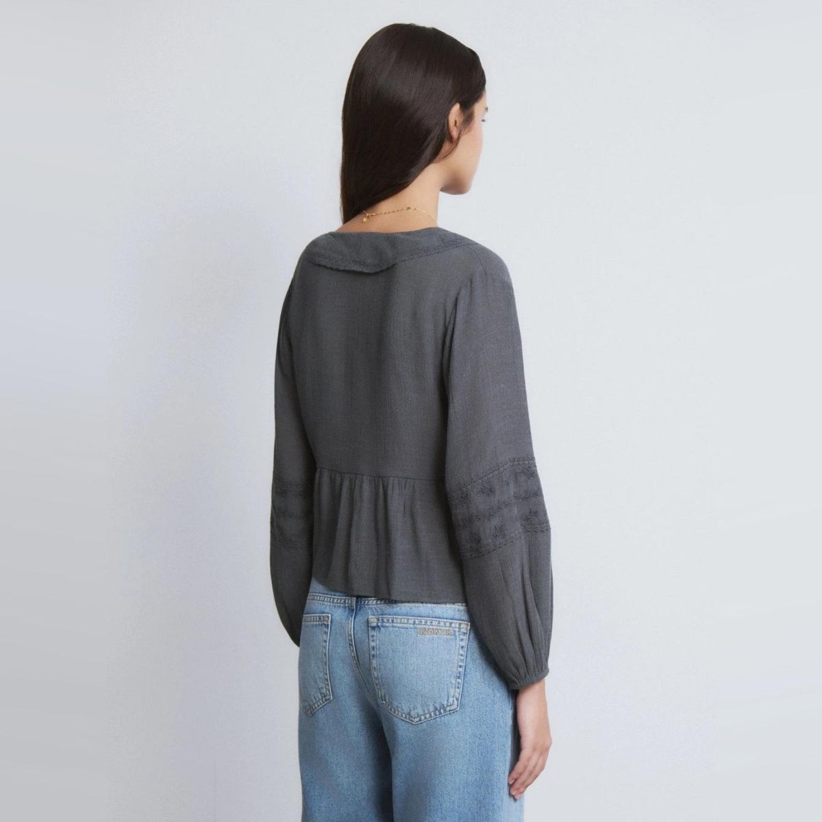 BROWNIE - Blusa Volantes Detalle Bordado Mujer Brownie