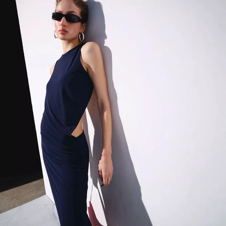 Vestido Espalda Abierta Asimétrica Mujer