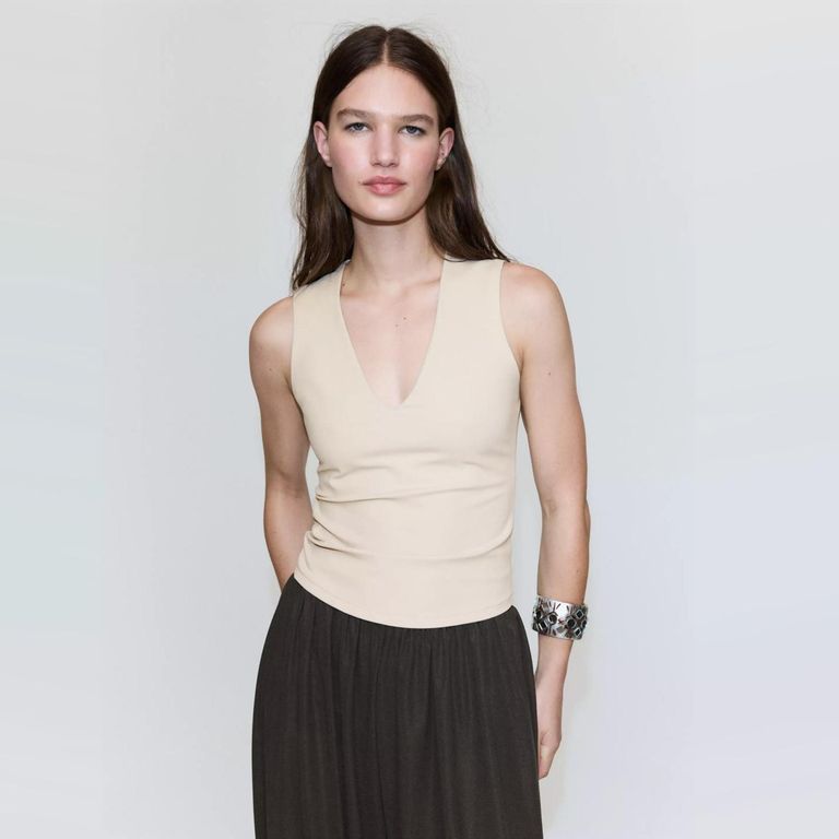 Top Ajustado Con Escote En V Mujer