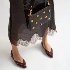 QUIERO UNAS BOBOS - Ballerina Mujer Cuero Burdeo Tachas