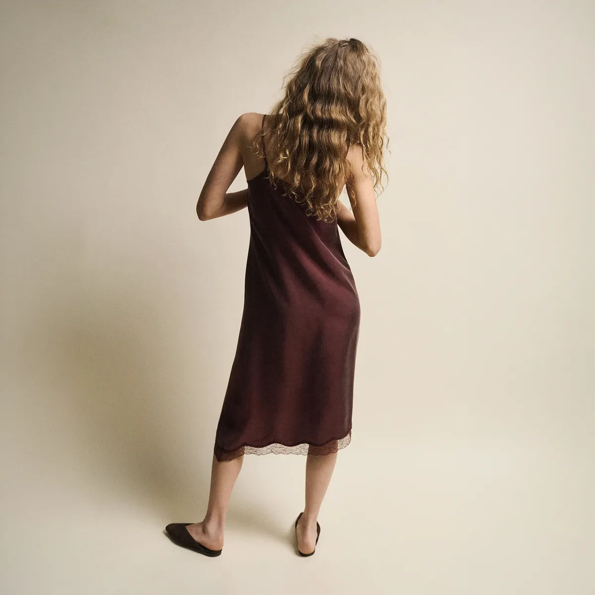 ESEOESE - Vestido Asimetrico Detalle Encaje Mujer Eseoese