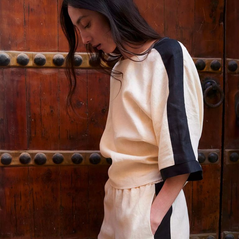 Shorts Lino Rayas Contraste Mujer